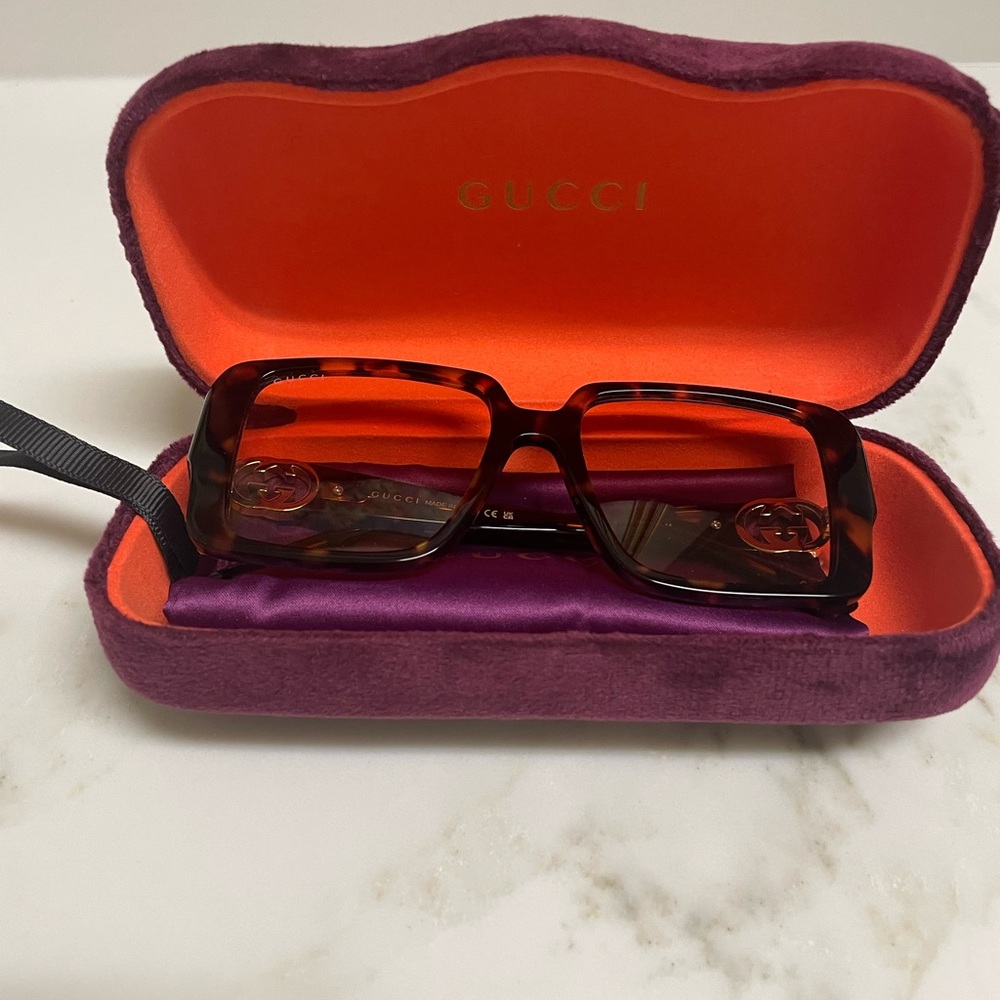 Gucci Brown Rectangular Glasses